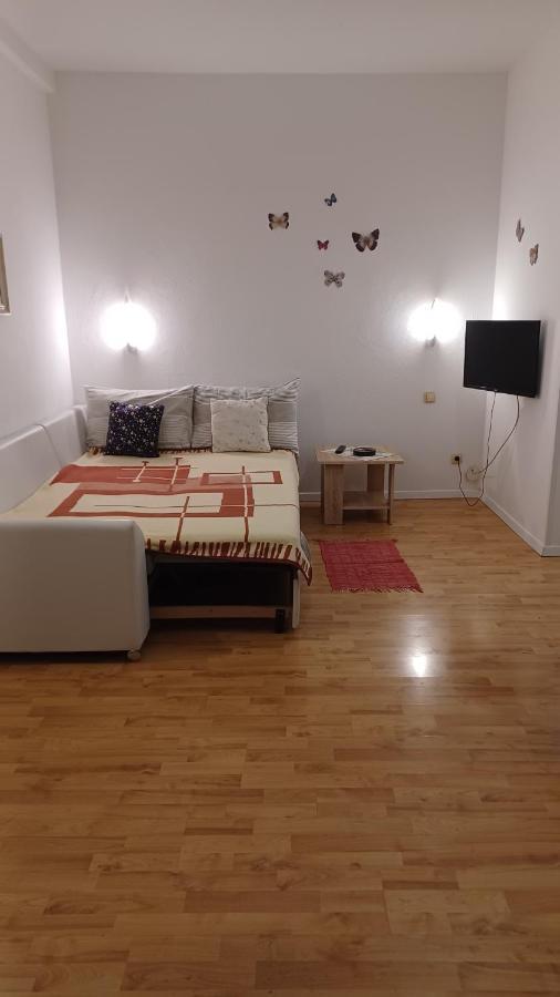 Apartmani Mary Dugi Rat Ngoại thất bức ảnh