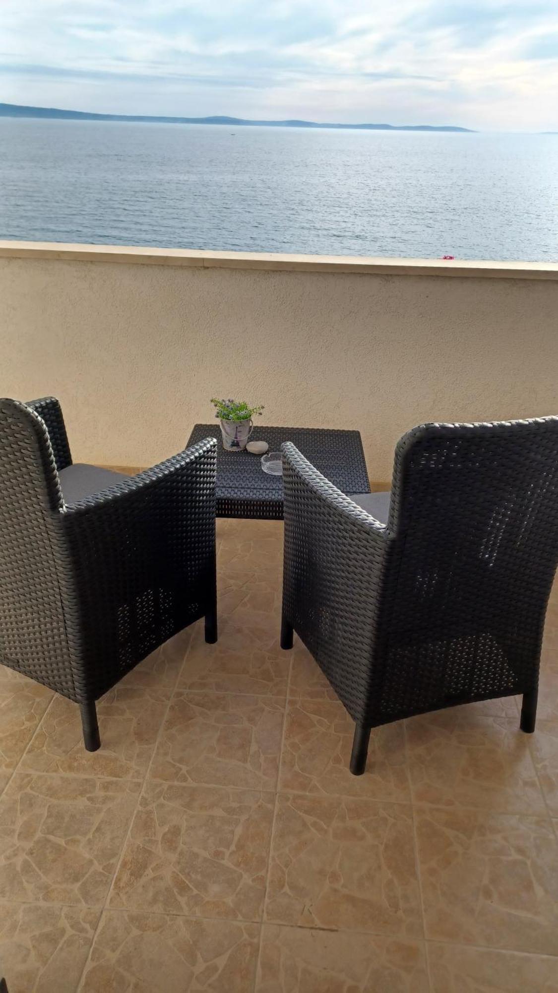 Apartmani Mary Dugi Rat Ngoại thất bức ảnh